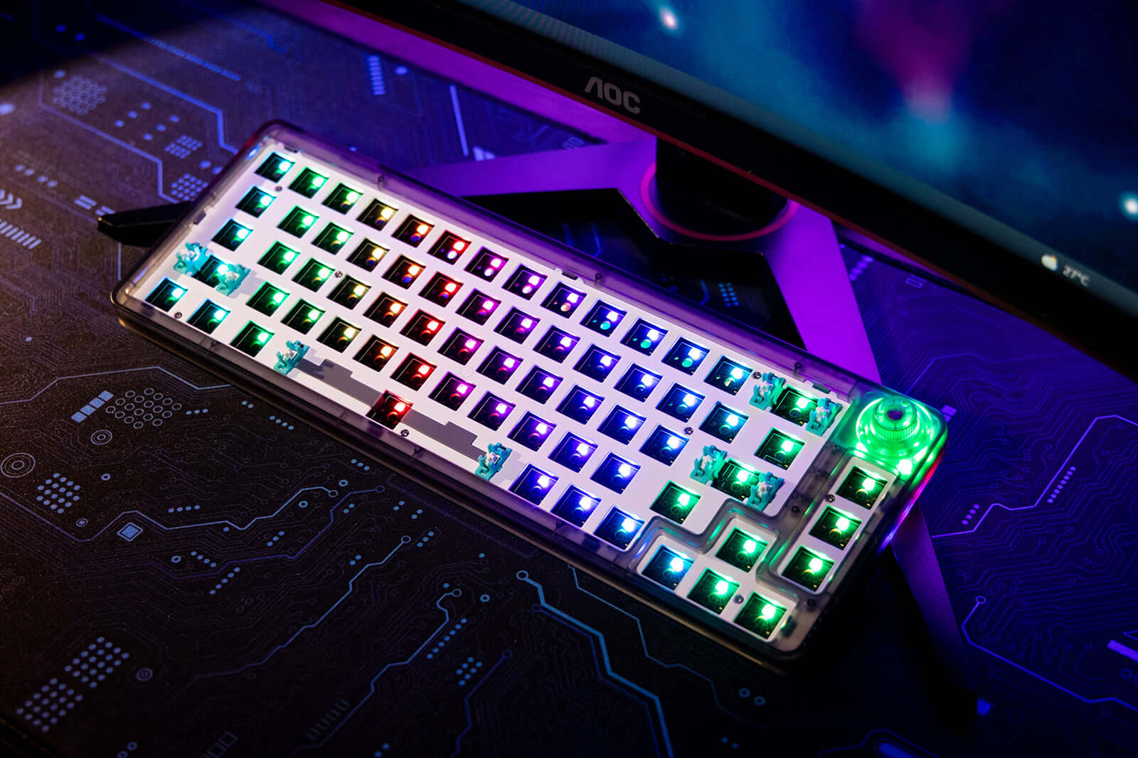 Gamakay LK67 65% Hot-swappalbe RGB Mechanical Keyboard Kit