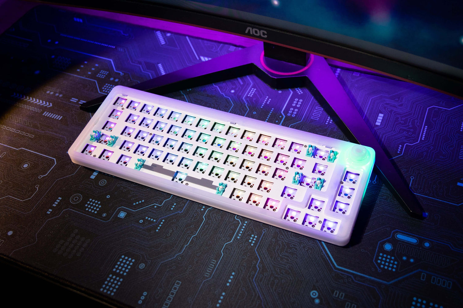 Gamakay LK67 65% Hot-swappalbe RGB Mechanical Keyboard Kit